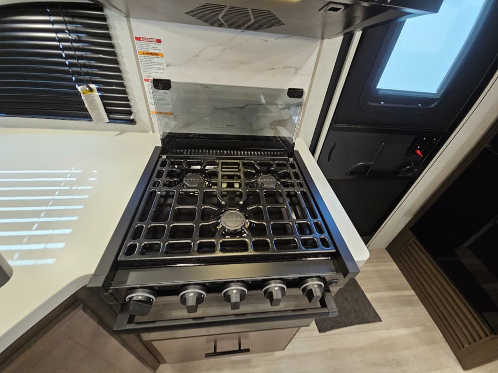 2026 Keystone RV 2026 Keystone RV Cougar Half-Ton - thumbnail 22