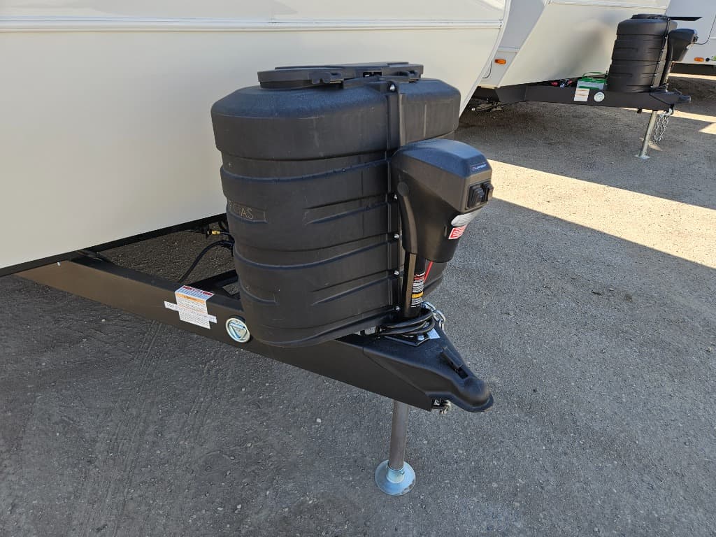 2026 Keystone RV 2026 Keystone RV Cougar Half-Ton - thumbnail 42