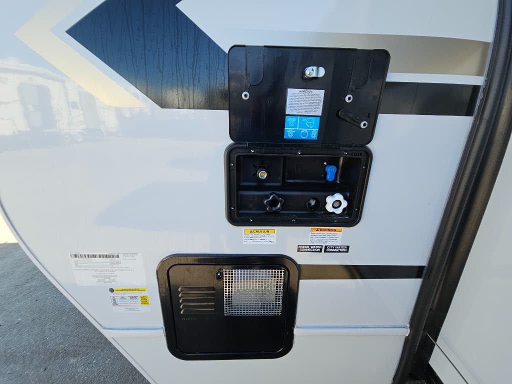 2026 Keystone RV 2026 Keystone RV Cougar Half-Ton - thumbnail 55