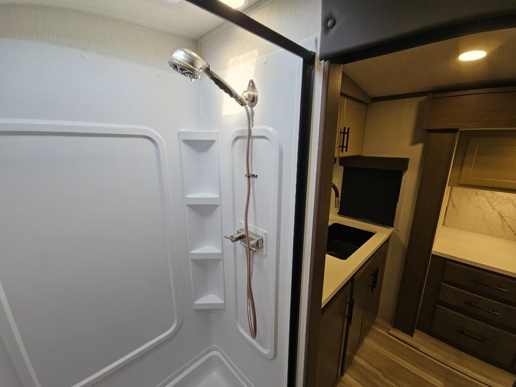 2026 Keystone RV 2026 Keystone RV Cougar Half-Ton - thumbnail 39