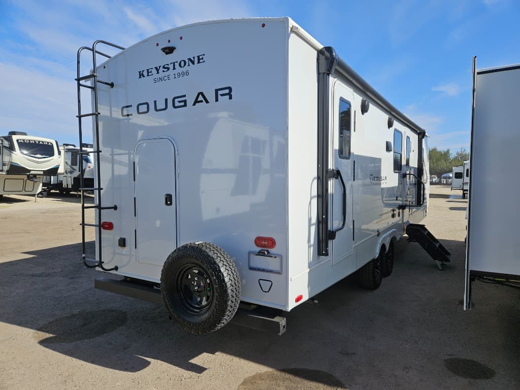 2026 Keystone RV 2026 Keystone RV Cougar Half-Ton - thumbnail 3