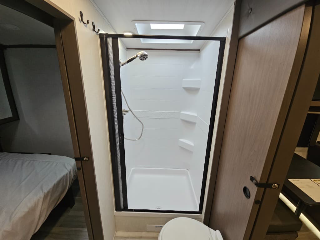 2026 Keystone RV 2026 Keystone RV Cougar Half-Ton - thumbnail 20