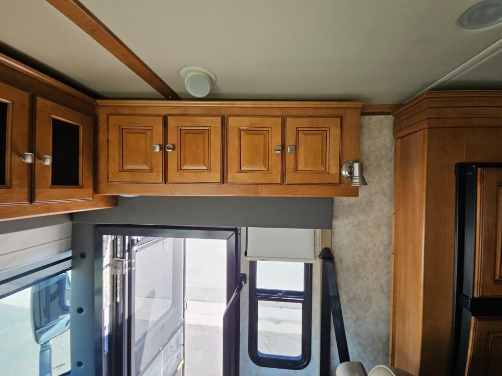 2010 Winnebago 2010 Winnebago Journey - thumbnail 32