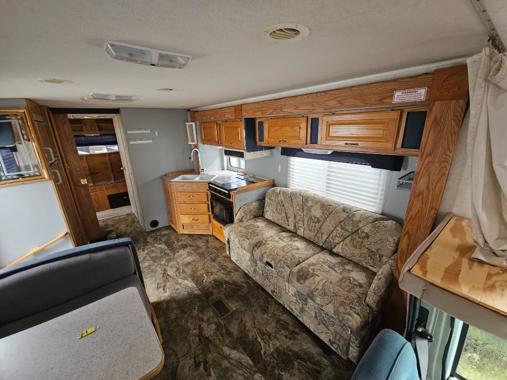 2001 Gulf Stream 2001 Gulf Stream Conquest - thumbnail 3