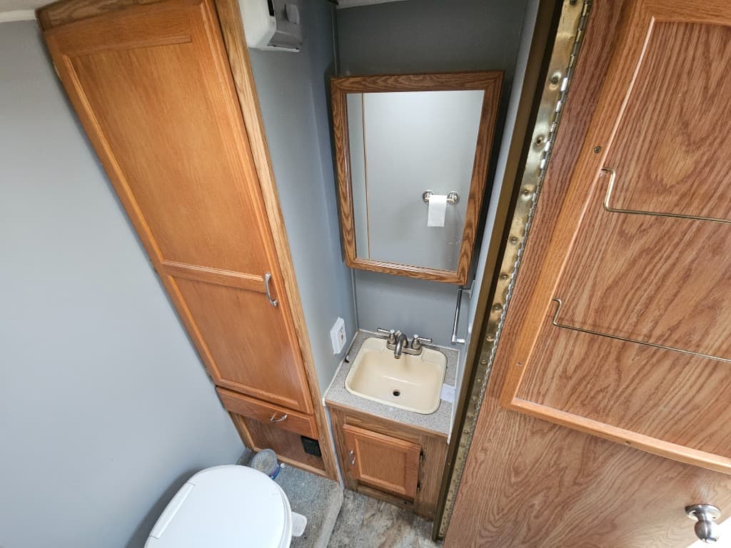 2001 Gulf Stream 2001 Gulf Stream Conquest - thumbnail 14