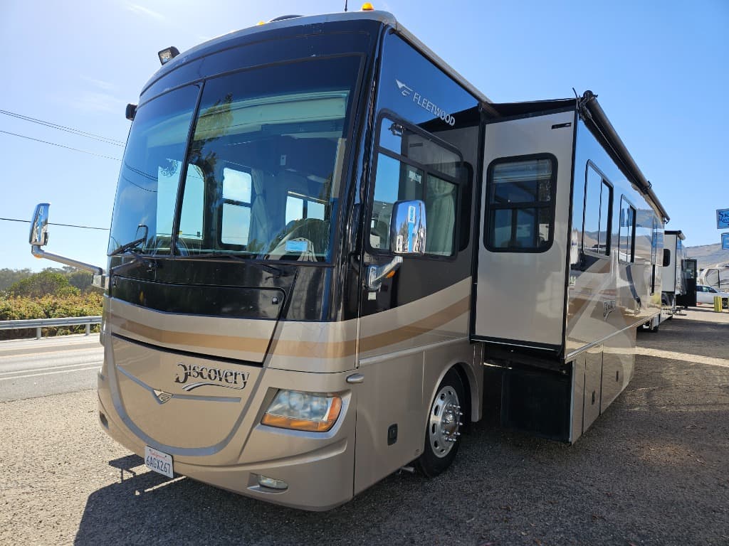 2007 Fleetwood 2007 Fleetwood Discovery - thumbnail 5