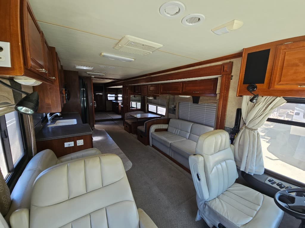 2007 Fleetwood 2007 Fleetwood Discovery - thumbnail 7