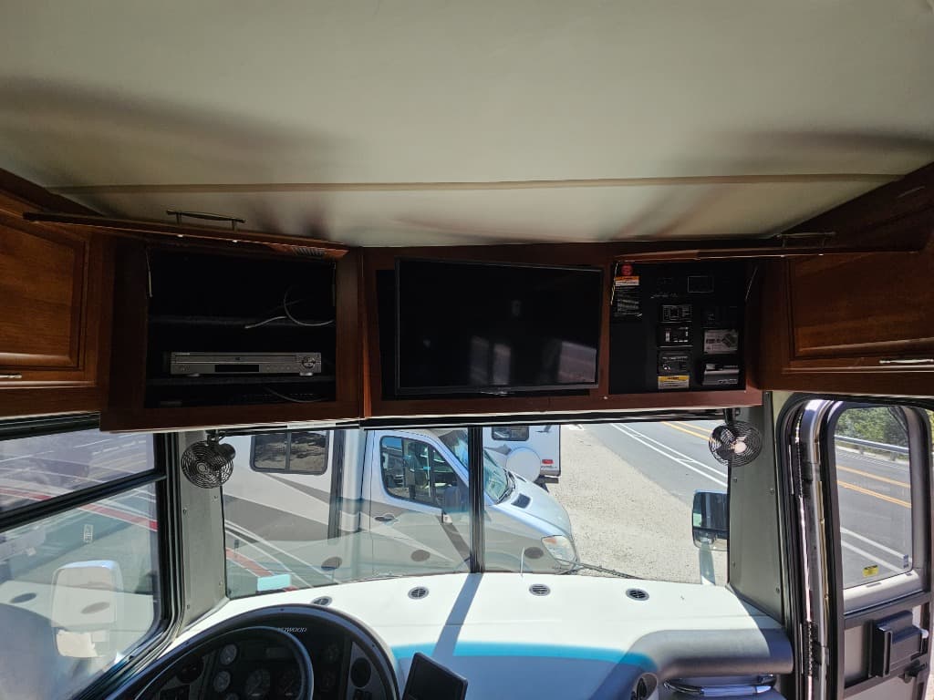 2007 Fleetwood 2007 Fleetwood Discovery - thumbnail 14