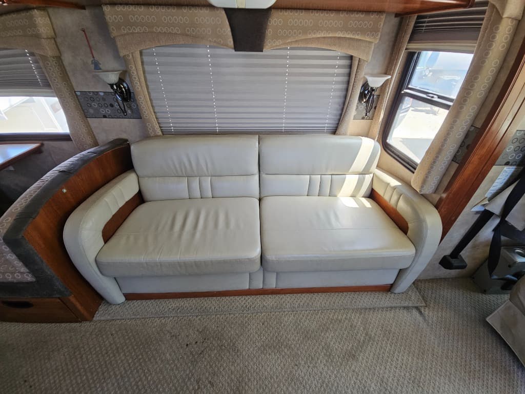 2007 Fleetwood 2007 Fleetwood Discovery - thumbnail 18