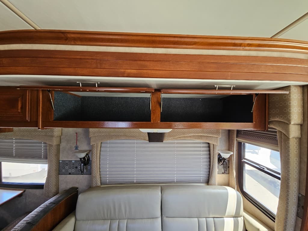 2007 Fleetwood 2007 Fleetwood Discovery - thumbnail 19