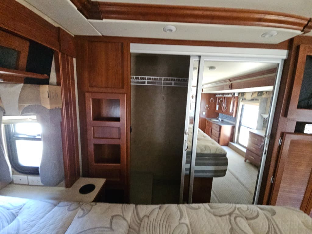 2007 Fleetwood 2007 Fleetwood Discovery - thumbnail 48