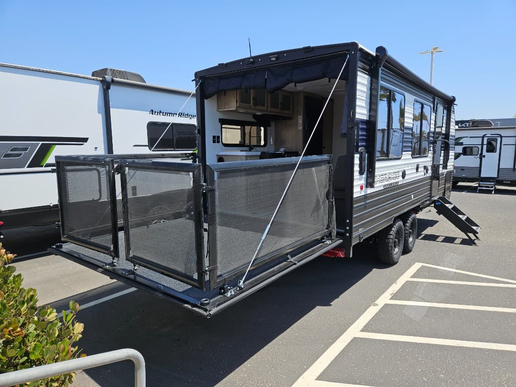 2026 Forest River 2026 Forest River Cherokee Grey Wolf Toy Hauler - thumbnail 3