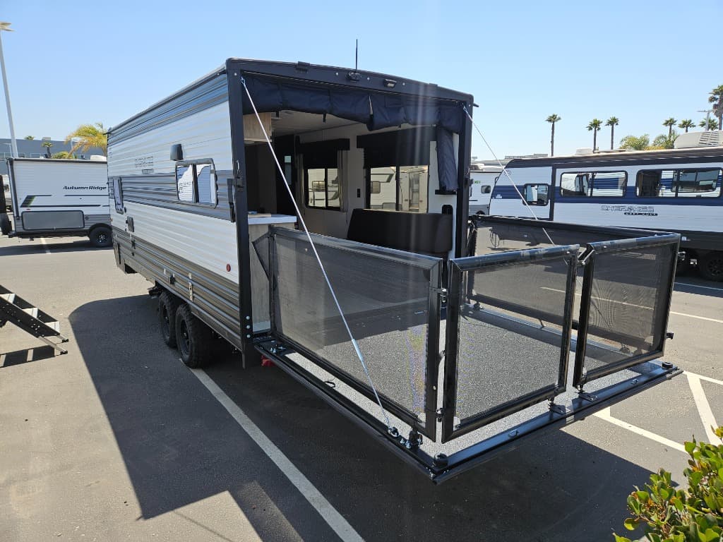 2026 Forest River 2026 Forest River Cherokee Grey Wolf Toy Hauler - thumbnail 5