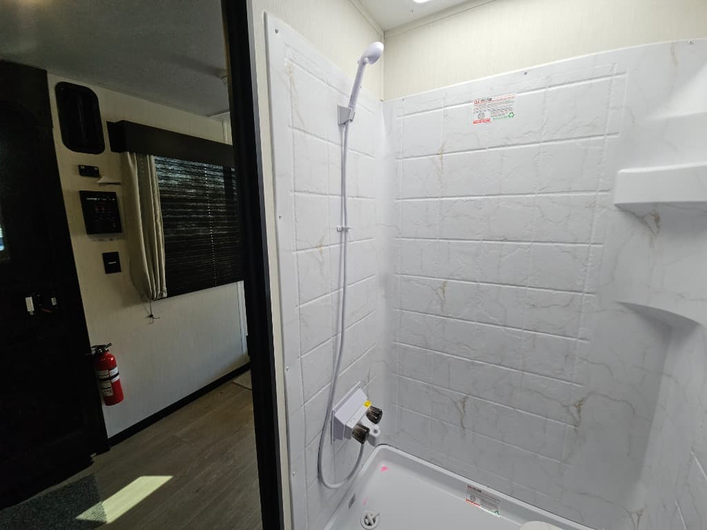 2026 Forest River 2026 Forest River Cherokee Grey Wolf Toy Hauler - thumbnail 26