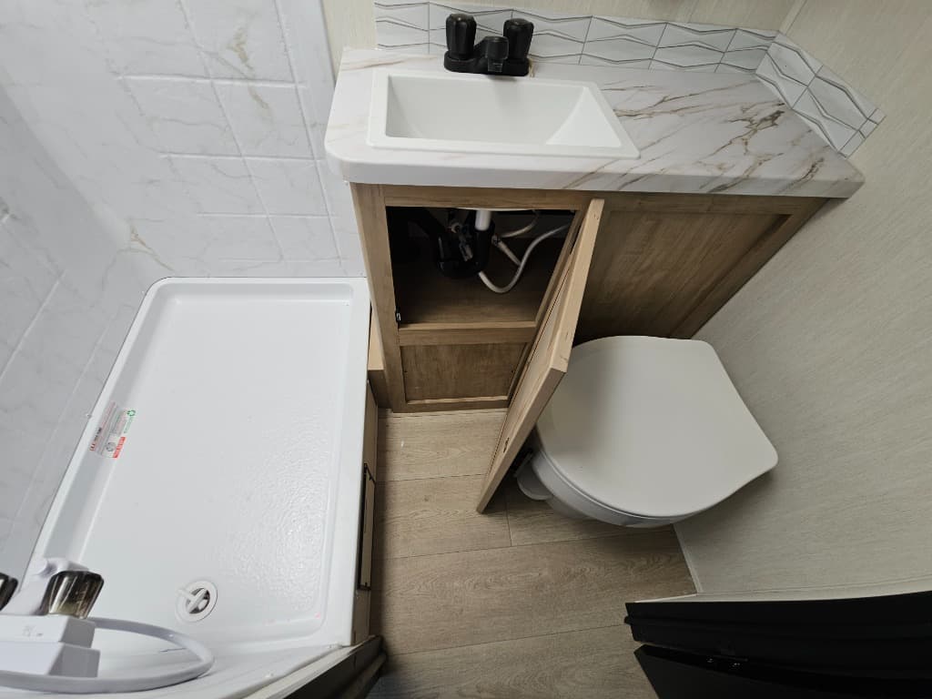 2026 Forest River 2026 Forest River Cherokee Grey Wolf Toy Hauler - thumbnail 29