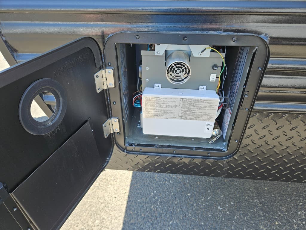 2026 Forest River 2026 Forest River Cherokee Grey Wolf Toy Hauler - thumbnail 44