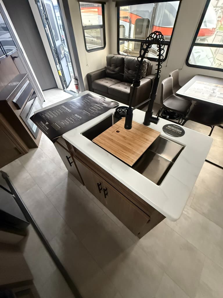 2026 Prime Time RV 2026 Prime Time RV LaCrosse - thumbnail 9