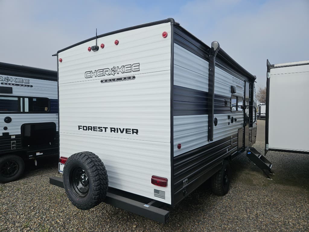 2026 Forest River 2026 Forest River Cherokee Wolf Pup - thumbnail 3