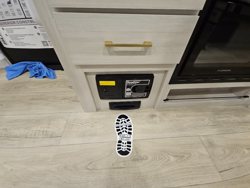 2026 Forest River 2026 Forest River Surveyor Legend - thumbnail 21