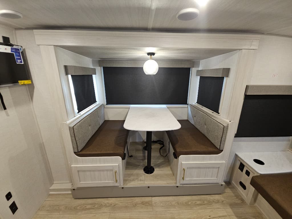 2026 Forest River 2026 Forest River Surveyor Legend - thumbnail 9