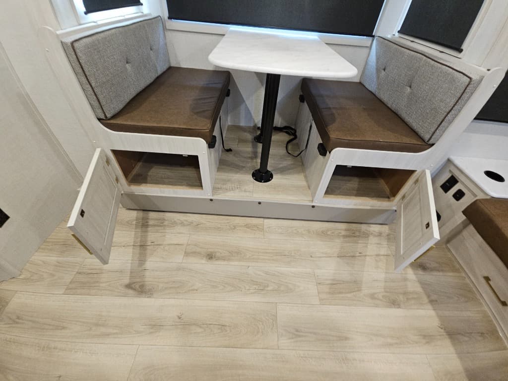 2026 Forest River 2026 Forest River Surveyor Legend - thumbnail 11