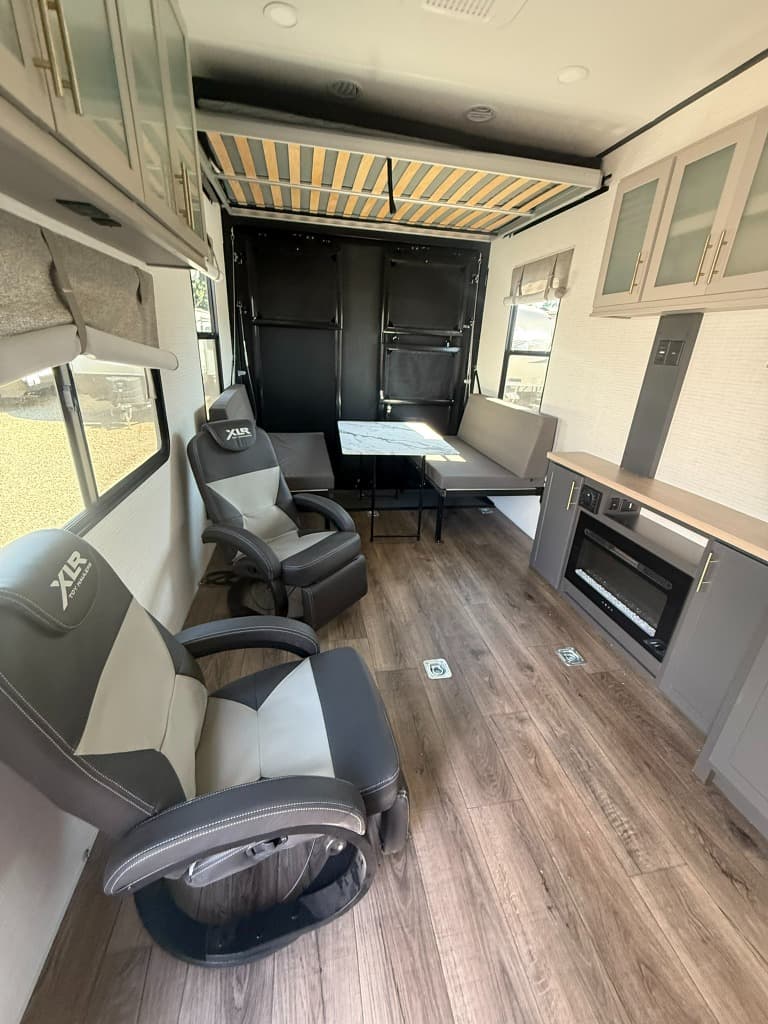 2026 Forest River 2026 Forest River XLR Boost - thumbnail 12