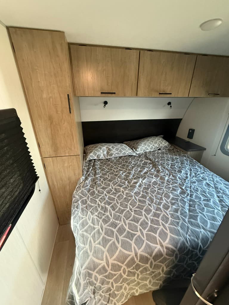 2026 Forest River 2026 Forest River Cherokee Grey Wolf Black Label Toy Hauler - thumbnail 17