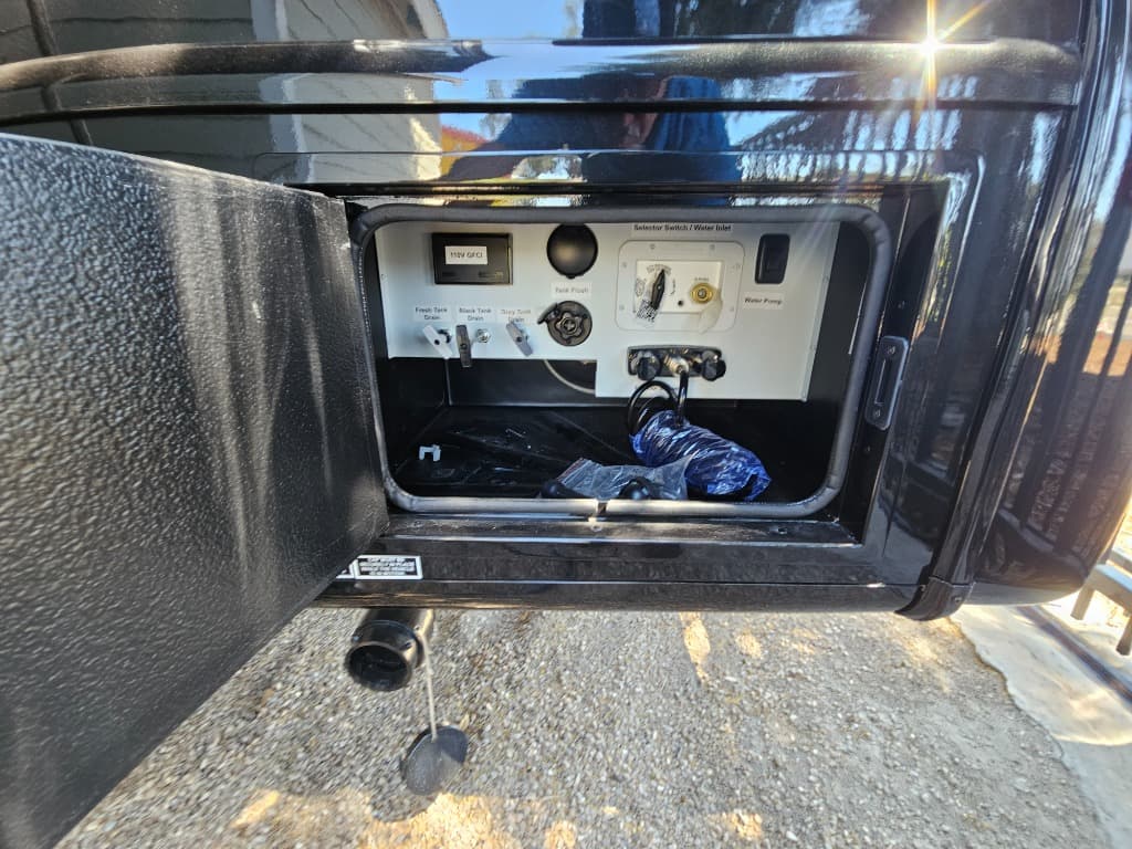 2026 Grand Design 2026 Grand Design Lineage Series M - thumbnail 55