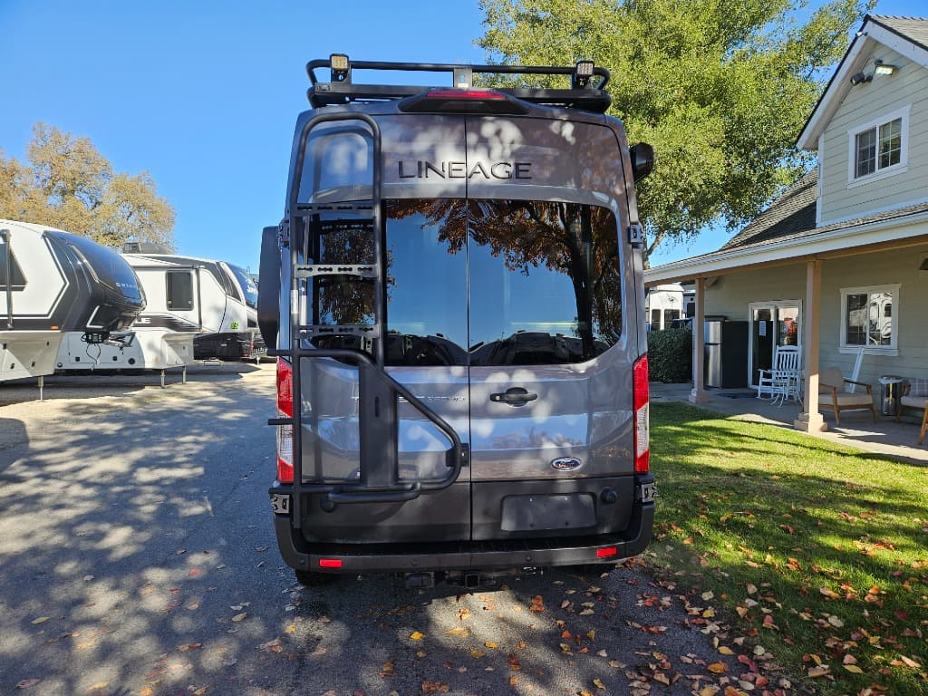 2026 Grand Design 2026 Grand Design Lineage Series Vt - thumbnail 4