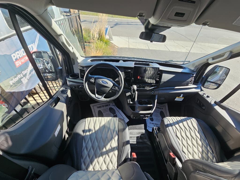 2026 Grand Design 2026 Grand Design Lineage Series Vt - thumbnail 12