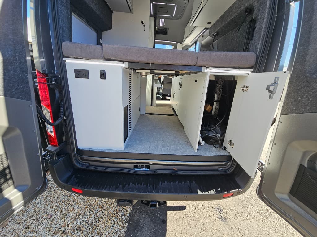 2026 Grand Design 2026 Grand Design Lineage Series Vt - thumbnail 37