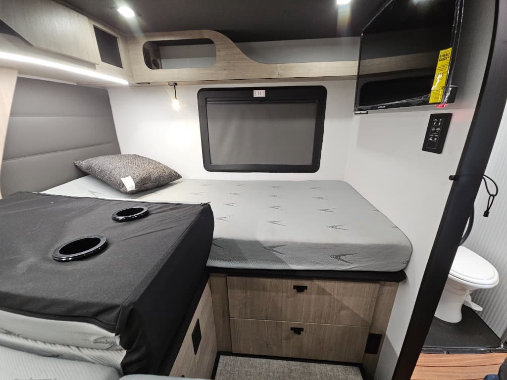 2026 Grand Design 2026 Grand Design Lineage Series M - thumbnail 29