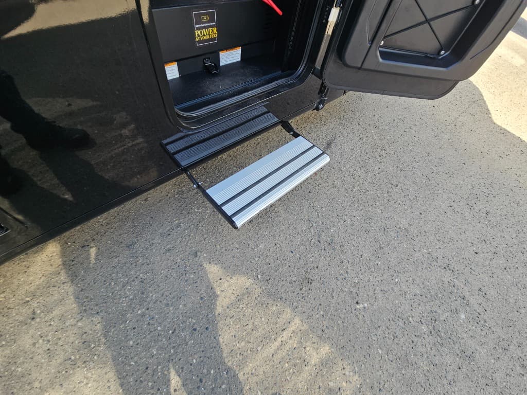 2026 Grand Design 2026 Grand Design Lineage Series M - thumbnail 34