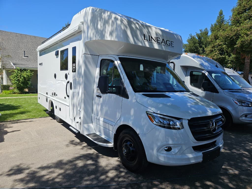 2026 Grand Design Lineage Series M 25FW