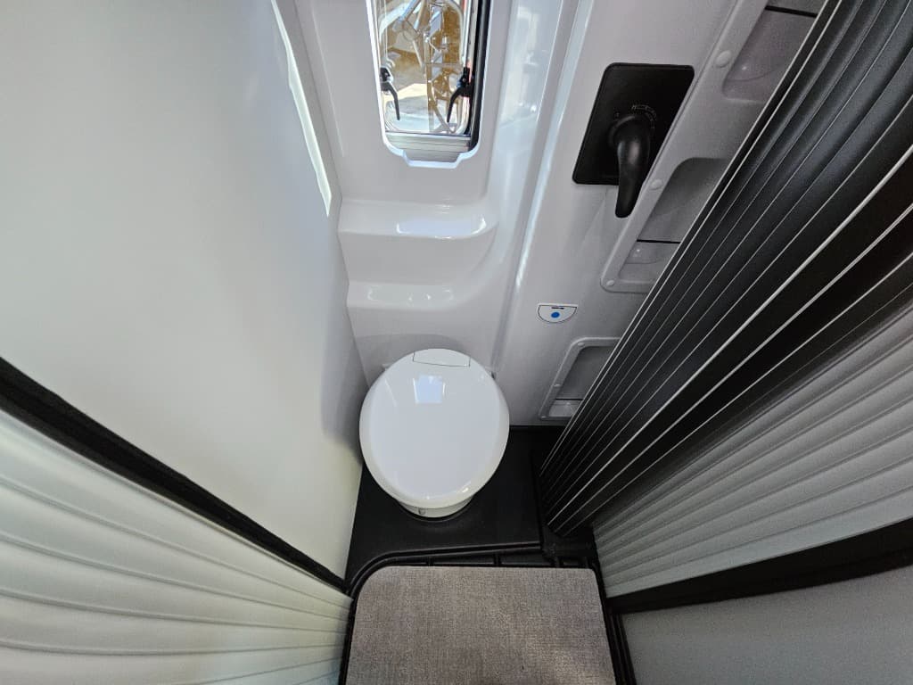 2026 Grand Design 2026 Grand Design Lineage Series Vt - thumbnail 33