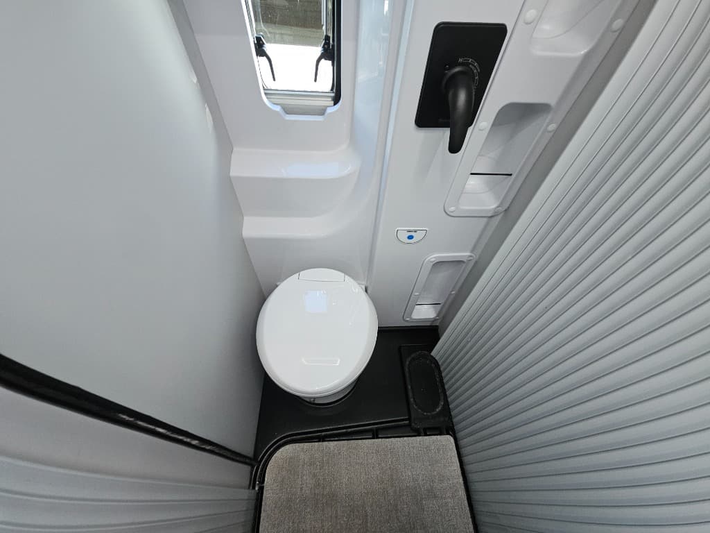 2026 Grand Design 2026 Grand Design Lineage Series Vt - thumbnail 23