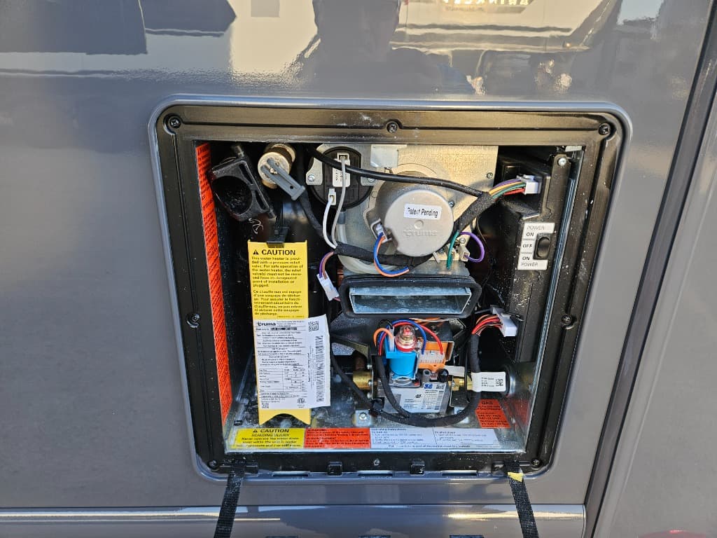 2026 Grand Design 2026 Grand Design Lineage Series M - thumbnail 56