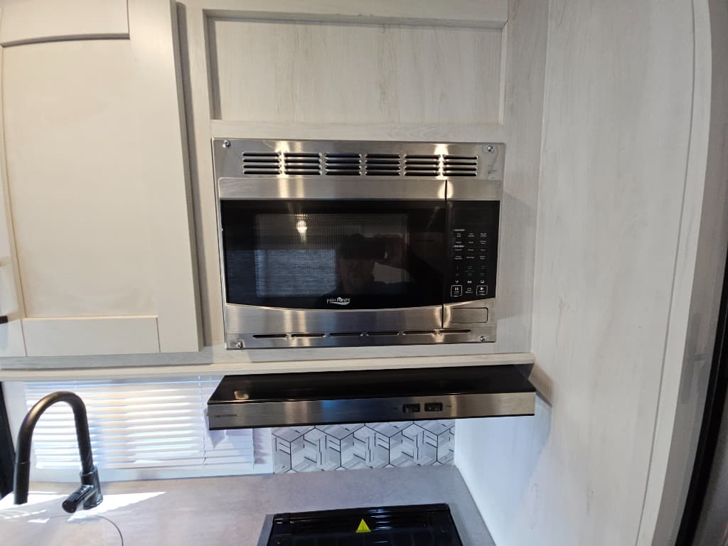 2025 Gulf Stream 2025 Gulf Stream Conquest - thumbnail 34