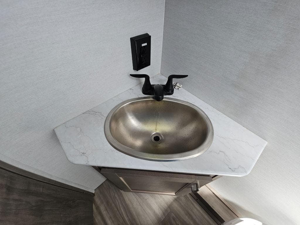 2025 Gulf Stream 2025 Gulf Stream Conquest - thumbnail 22