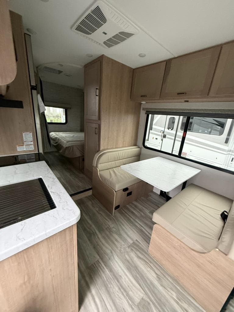 2026 Gulf Stream 2026 Gulf Stream Conquest Class C - thumbnail 18