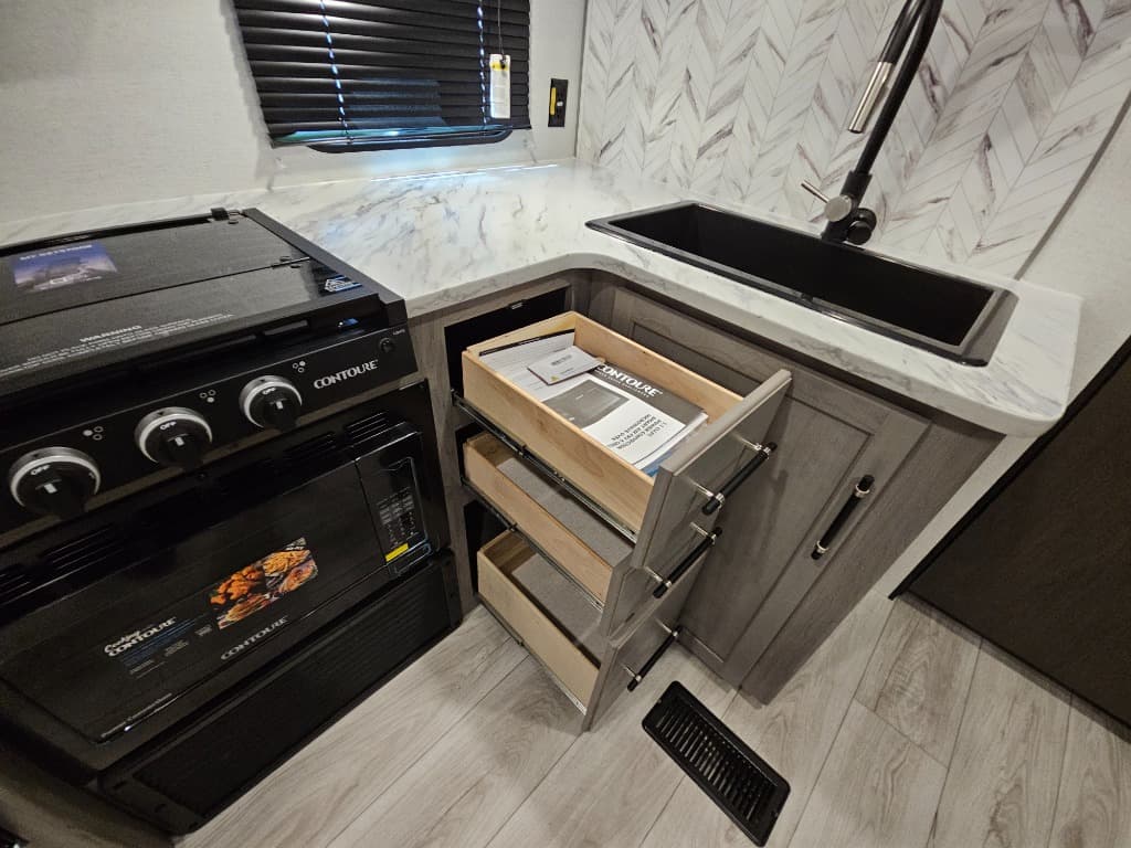 2025 Keystone RV 2025 Keystone RV Hideout - thumbnail 18