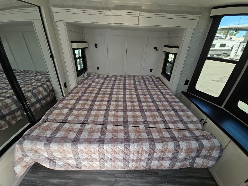 2025 Jayco 2025 Jayco Jay Flight Bungalow - thumbnail 23