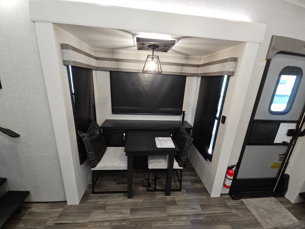 2025 Jayco 2025 Jayco North Point - thumbnail 32