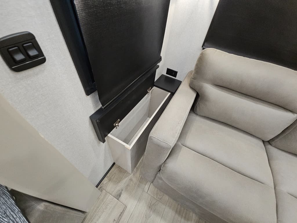 2026 Jayco 2026 Jayco North Point - thumbnail 17