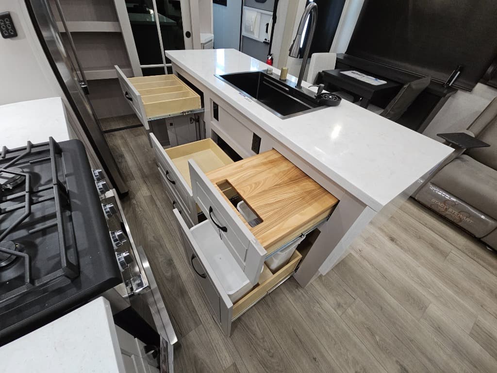 2026 Jayco 2026 Jayco North Point - thumbnail 32