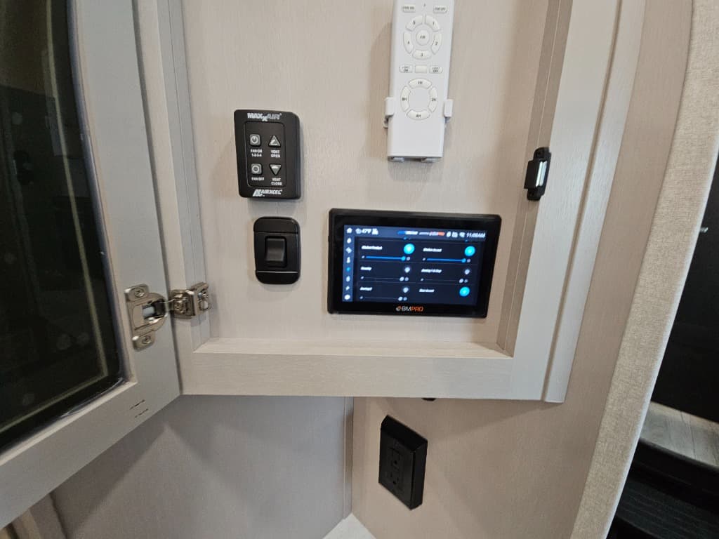 2026 Jayco 2026 Jayco North Point - thumbnail 37