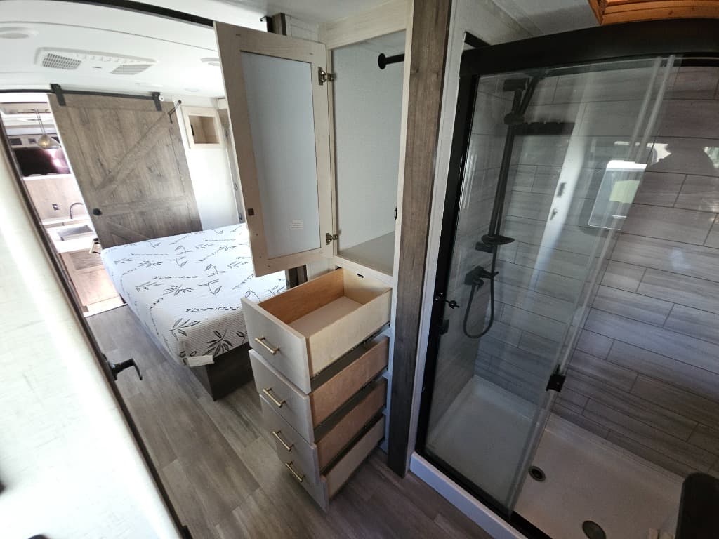 2022 Alliance RV 2022 Alliance RV Paradigm - thumbnail 54