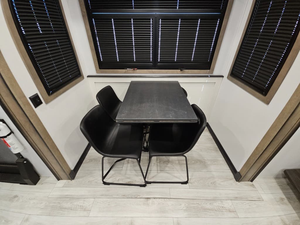 2026 Keystone RV 2026 Keystone RV Montana - thumbnail 10