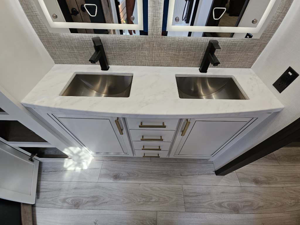 2026 Keystone RV 2026 Keystone RV Montana - thumbnail 48