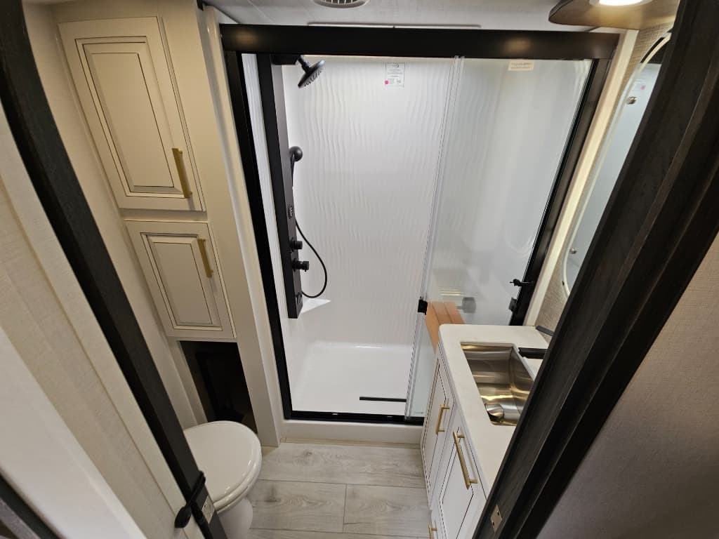 2026 Keystone RV 2026 Keystone RV Montana - thumbnail 38